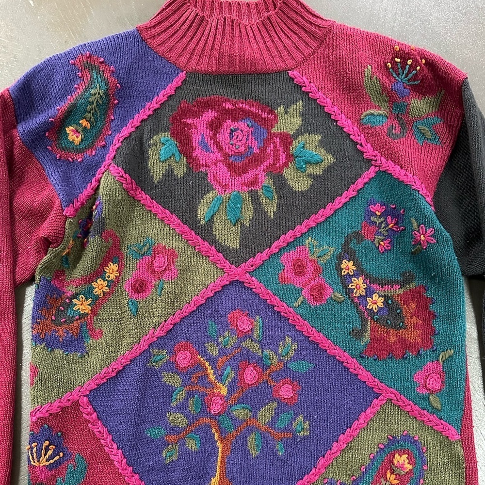 Women’s Vintage Embroidered Patchwork Sweater Col… - image 8